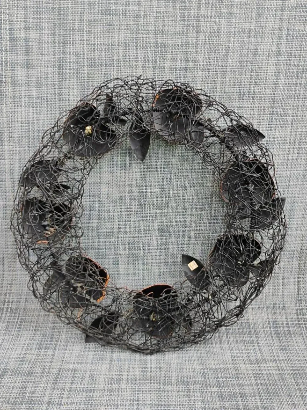 Metal apple wreath